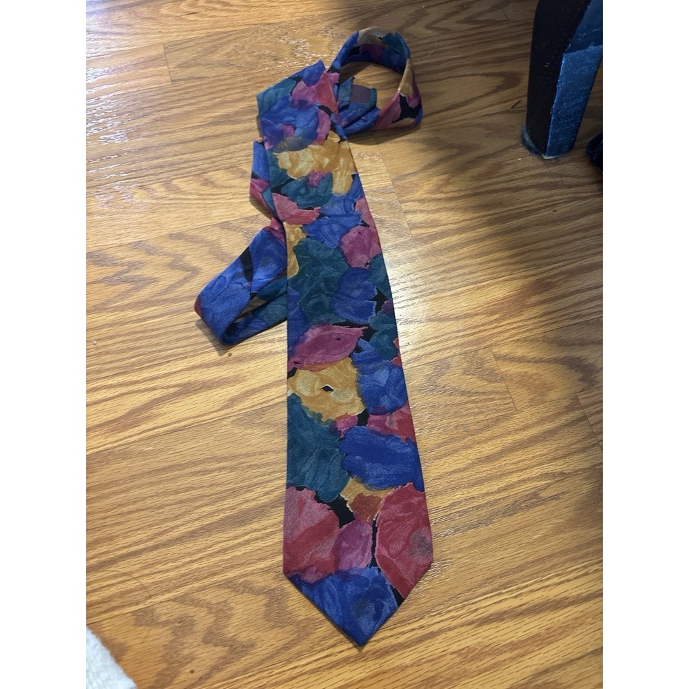 Vintage Van Heusen 417 All Silk Necktie Abstract Floral Multicolor 1990s